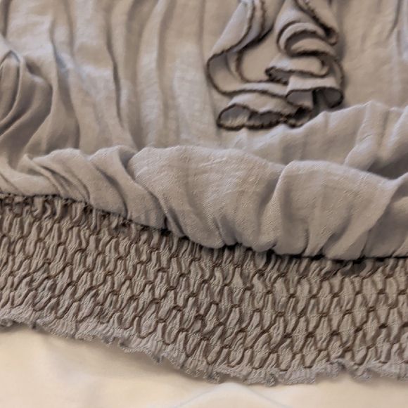 Mine Ruffled Gray Blouse - Picture 4 of 6